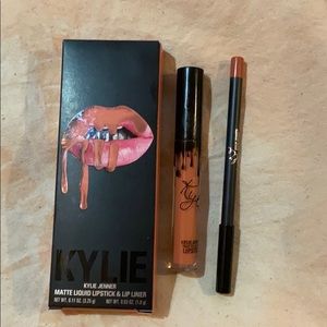 Kylie Lip Kit-Dirty Peach